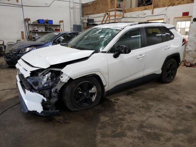 2T3P1RFV8LC094004 Toyota RAV4 XLE