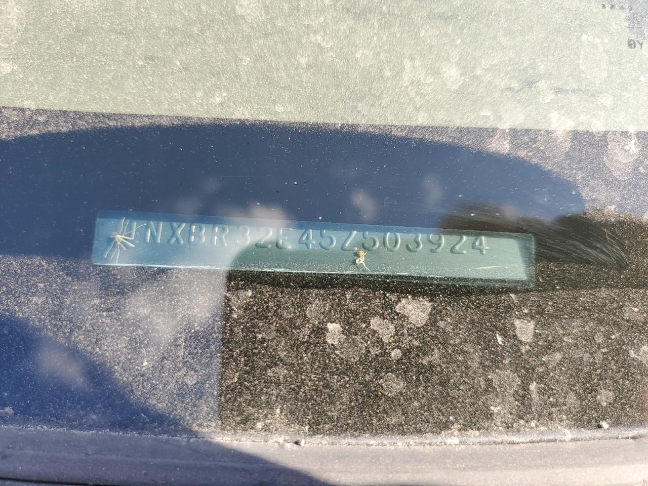 2005 Toyota Corolla - Image 12