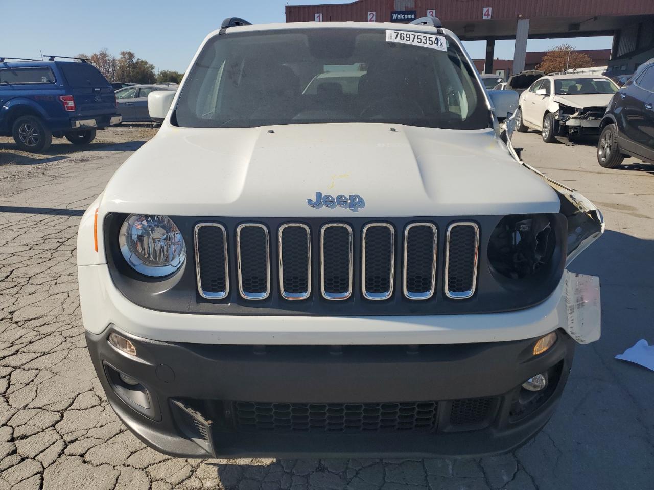 2018 Jeep Renegade - Image 5