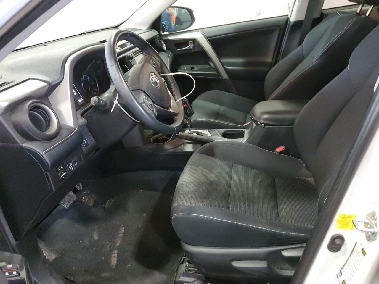 2018 Toyota RAV 4 - Image 7