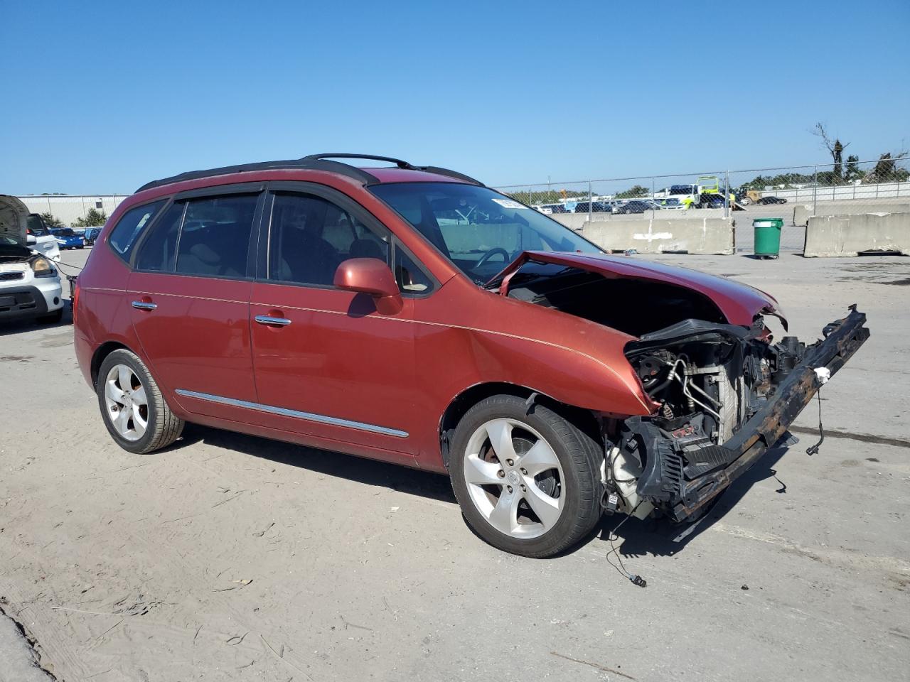 2008 Kia Rondo - Image 4