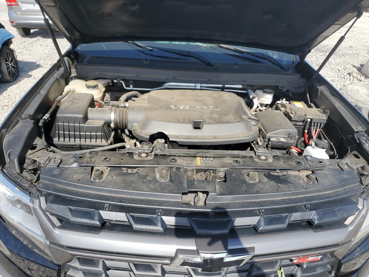 2021 Chevrolet Colorado - Image 11