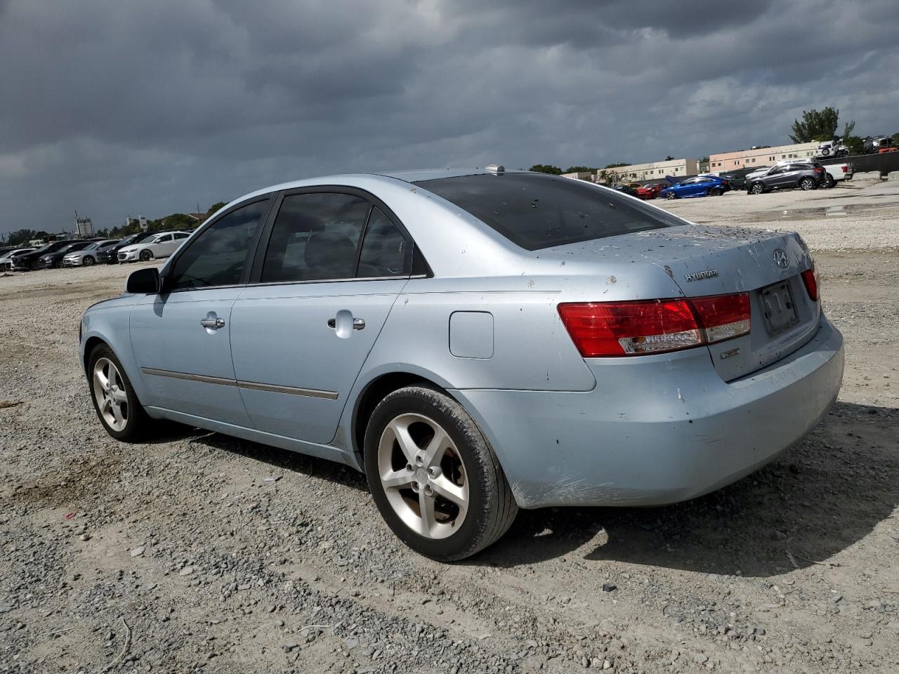 2008 Hyundai Sonata - Image 2