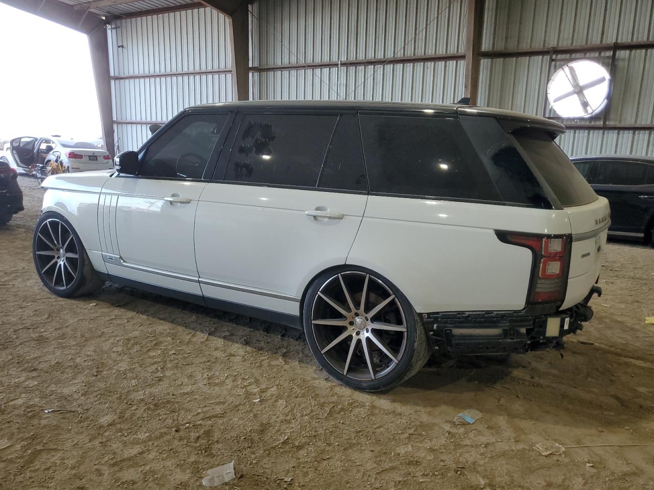 2016 Land Rover Range Rover - Image 2