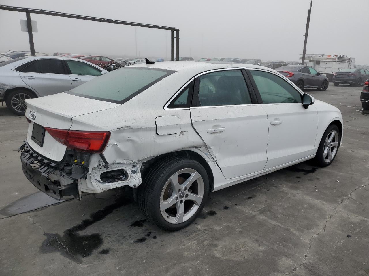 VIN WAUAUGFF2K1015185 2019 AUDI A3 no.3