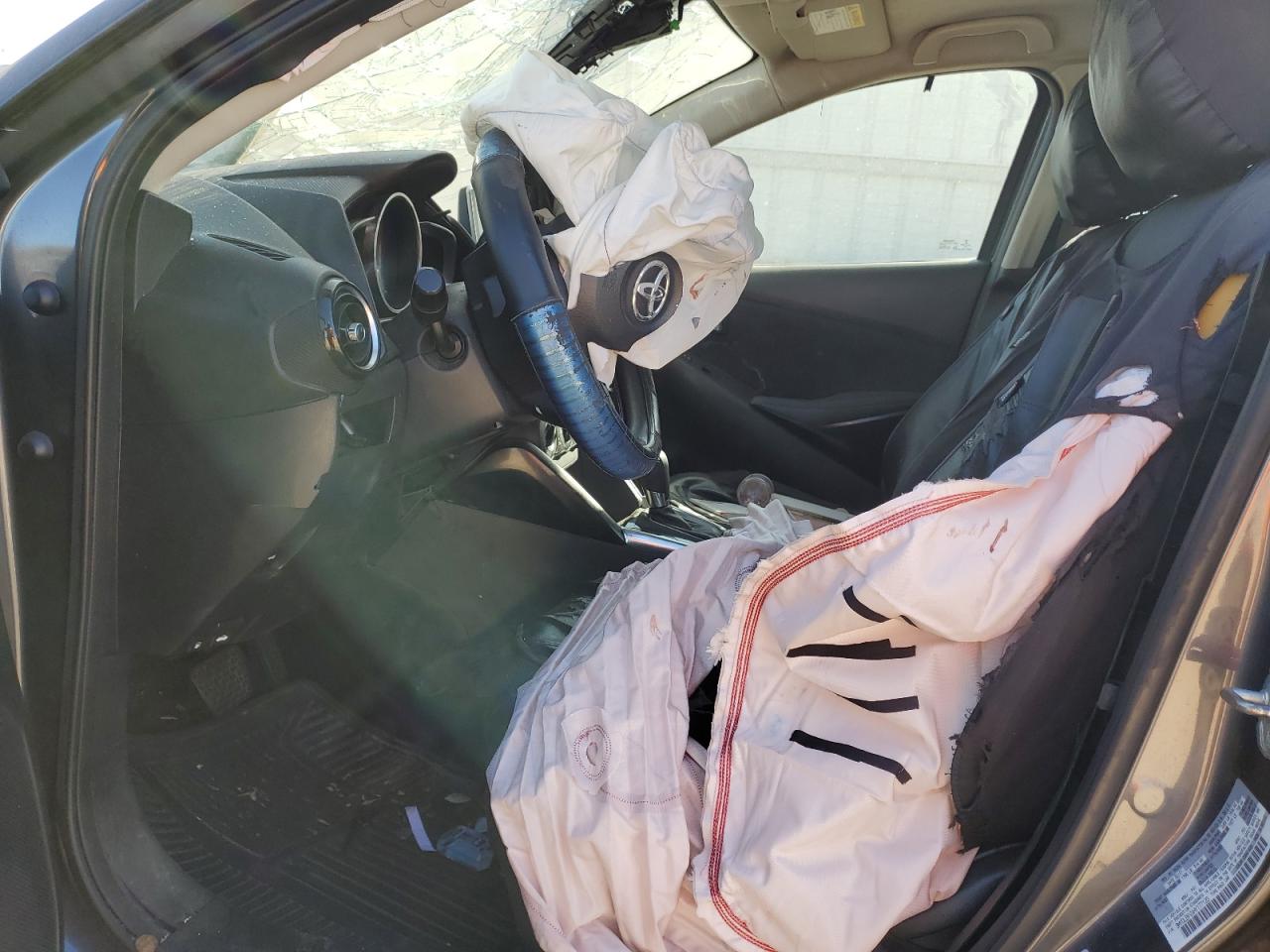 2017 Toyota Yaris - Image 7