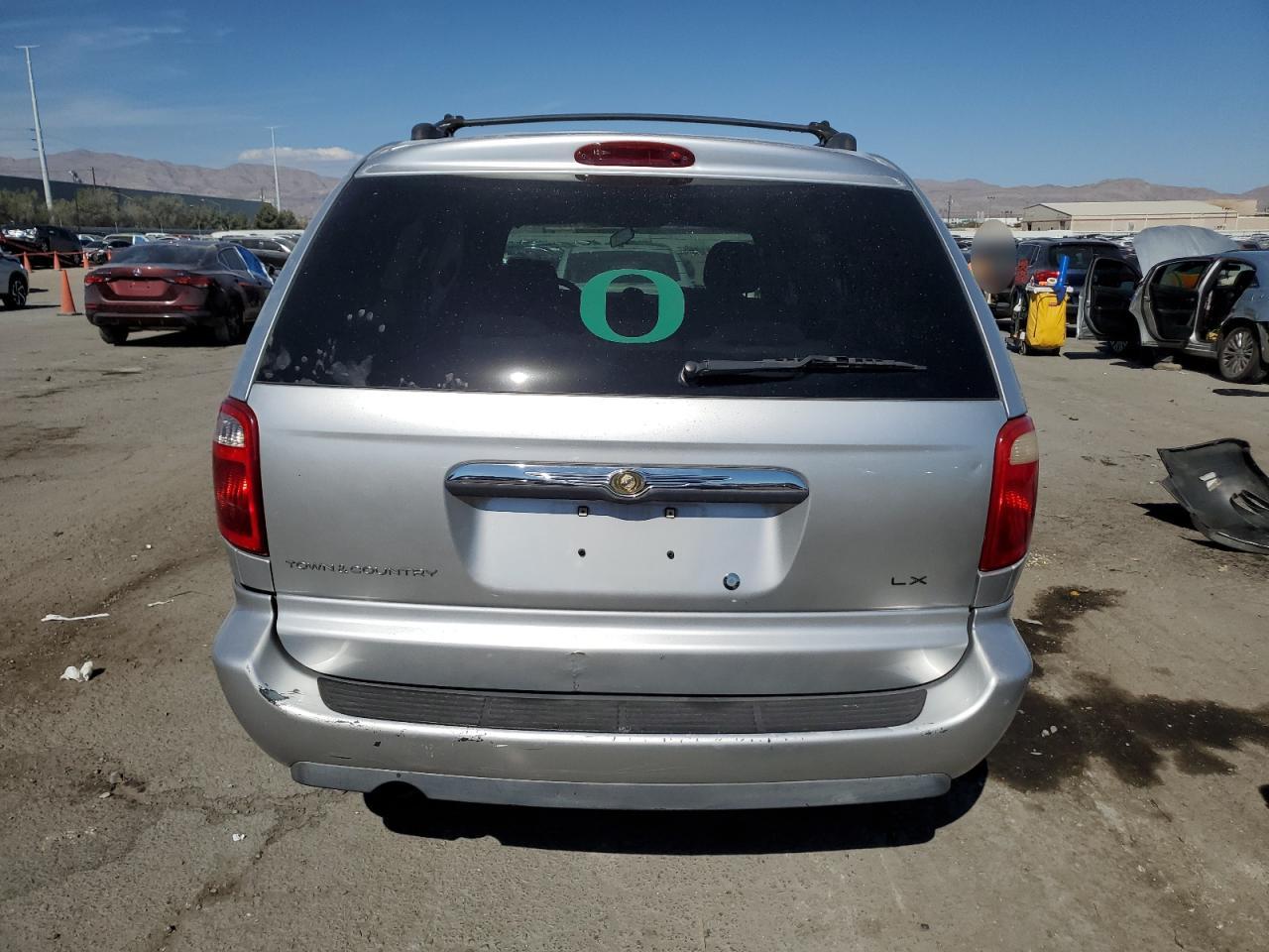 2005 Chrysler Town & Country Lx VIN: 2C4GP44R35R586457 Lot: 76424004