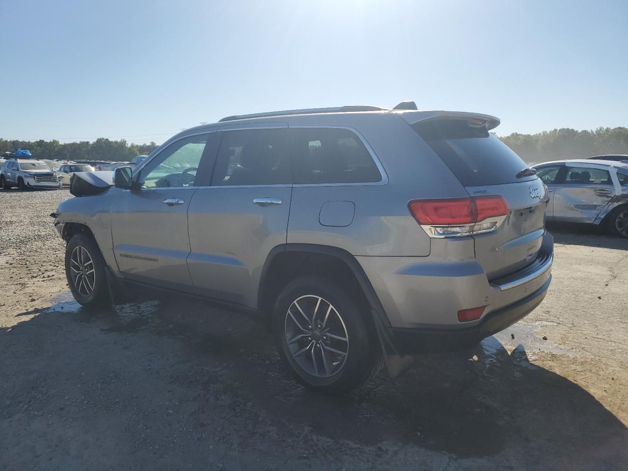 2019 Jeep Grand Cherokee - Image 2