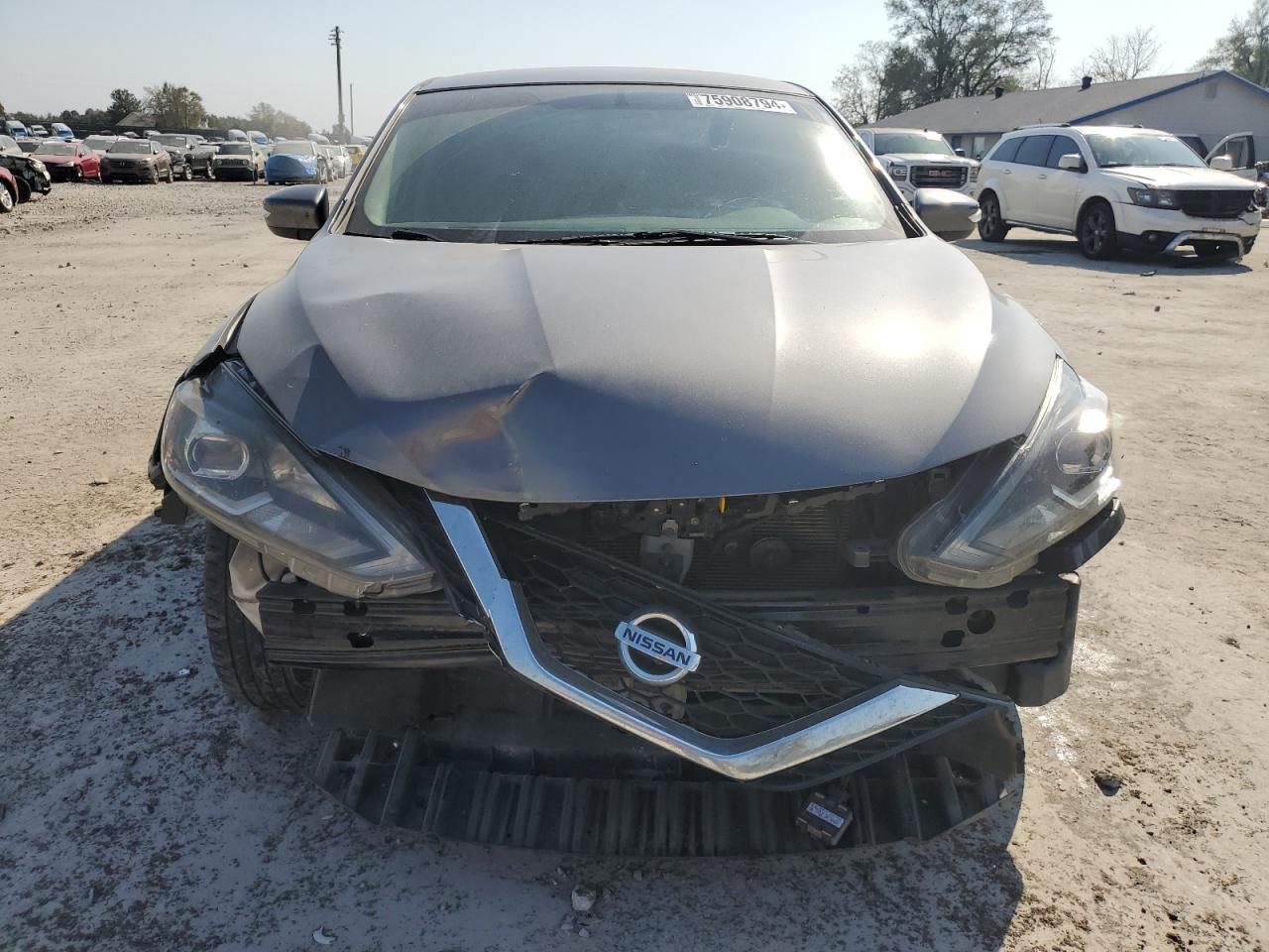 2019 Nissan Sentra - Image 5