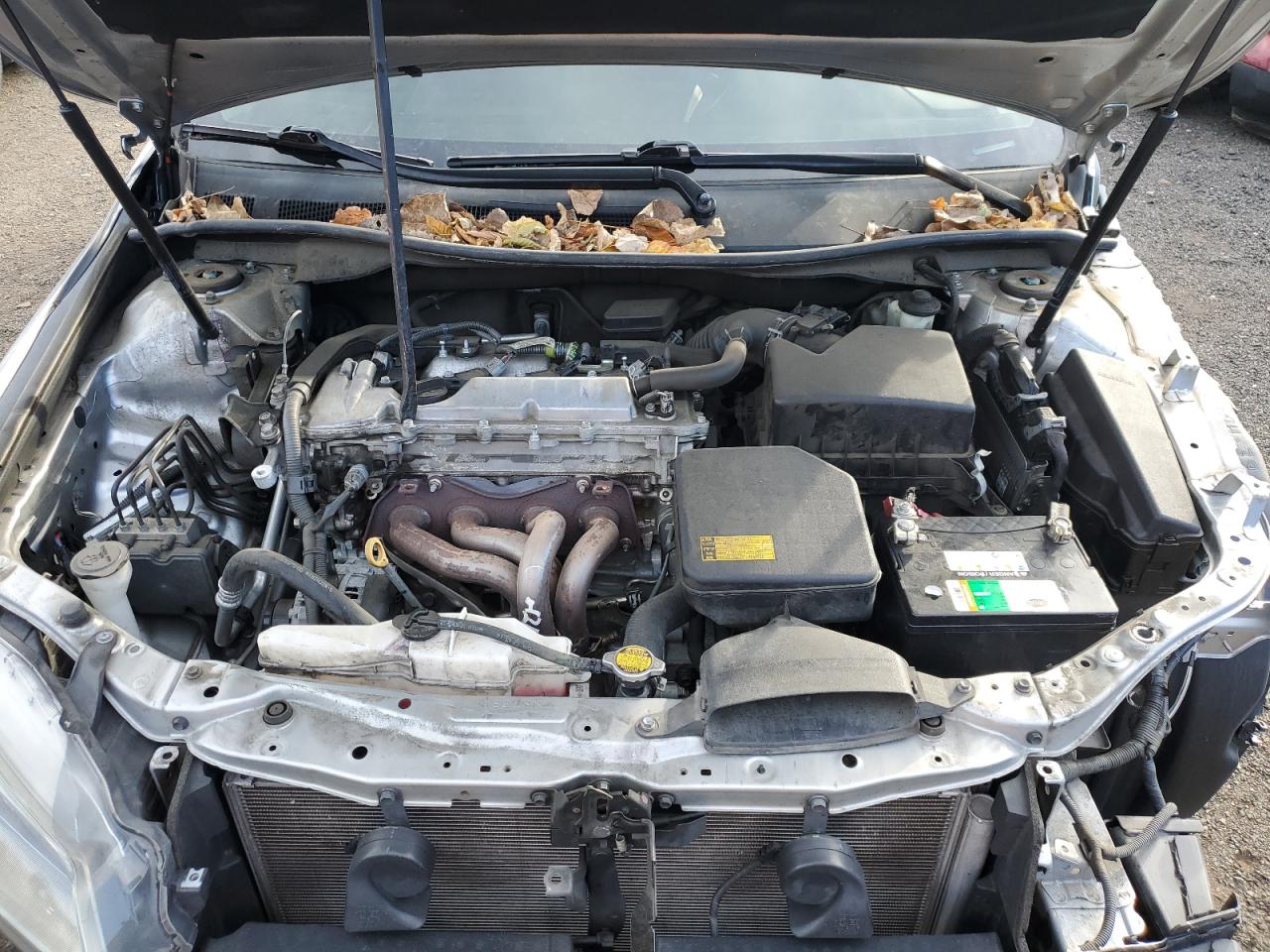 2015 Toyota Camry - Image 11
