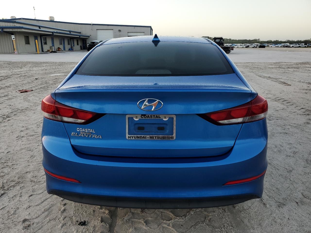 2018 Hyundai Elantra - Image 6