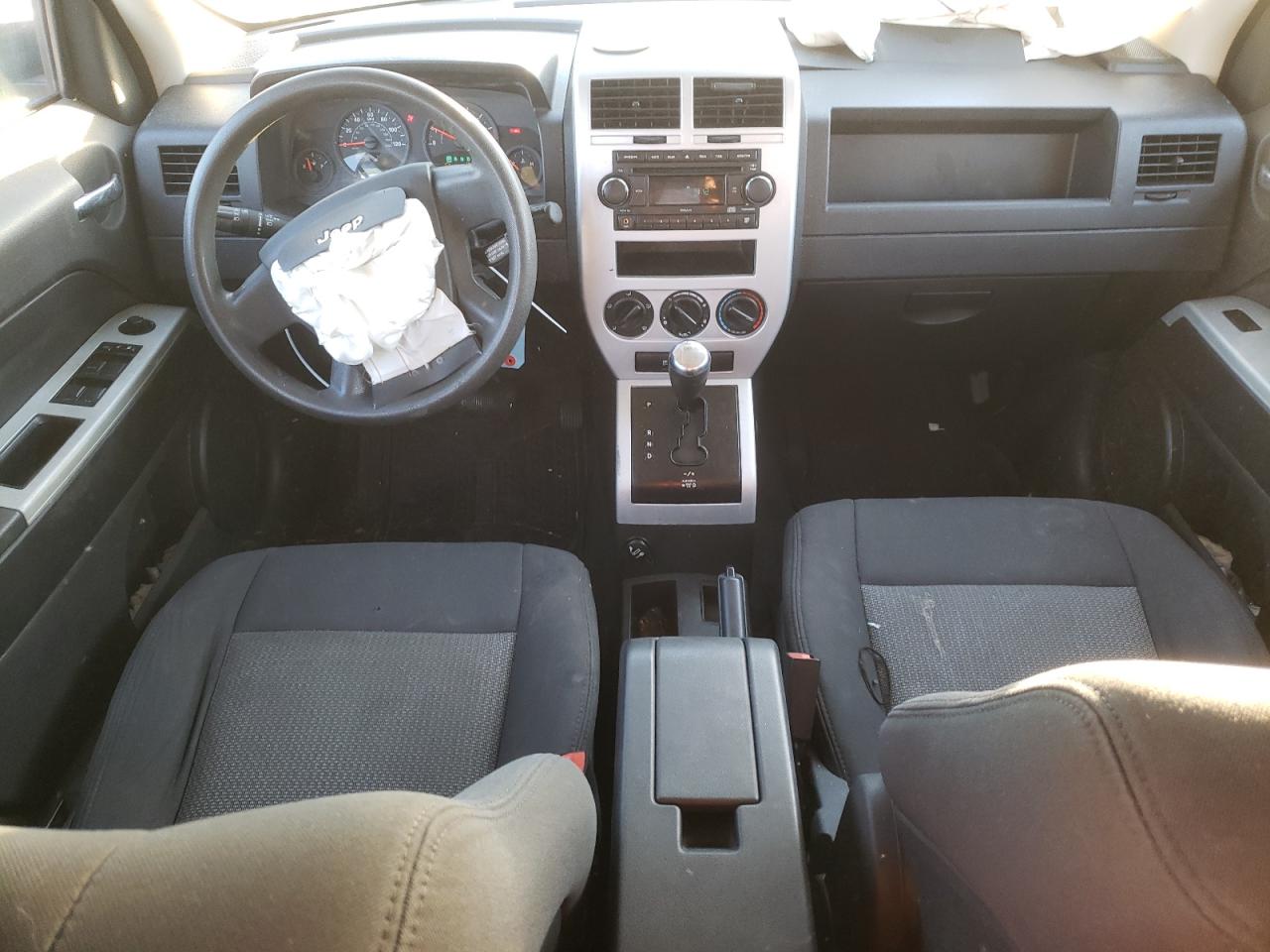 2008 Jeep Liberty (Patriot) - Image 8