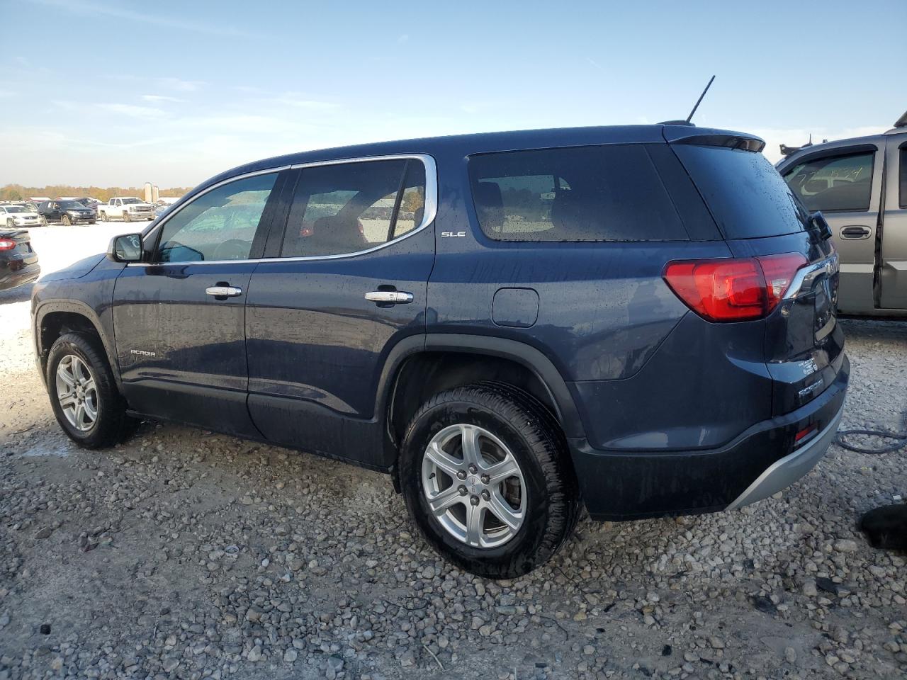 2019 GMC Acadia - Image 2