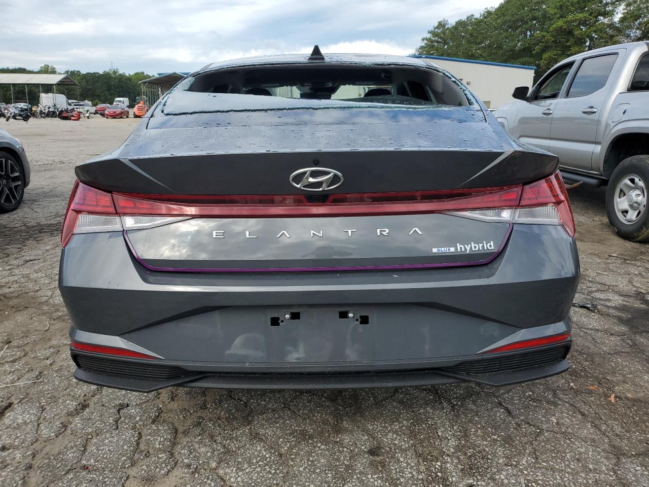 2023 Hyundai Elantra - Image 6