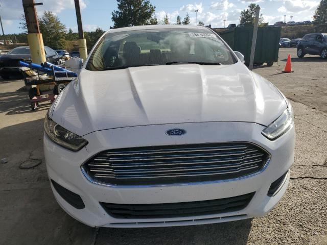  FORD FUSION 2015 Белый