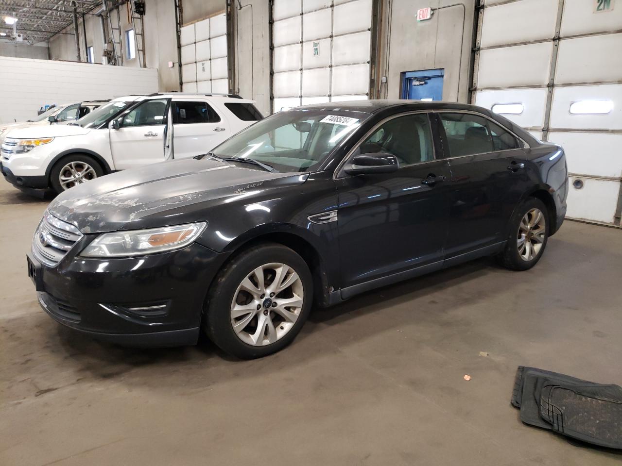 2010 Ford Taurus - Image 1