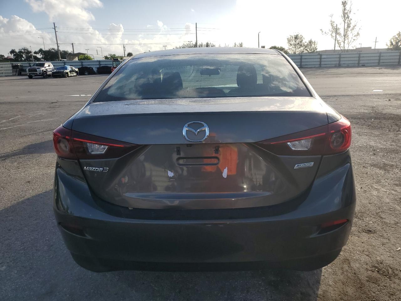 VIN 3MZBN1U73JM176222 2018 MAZDA 3 no.6