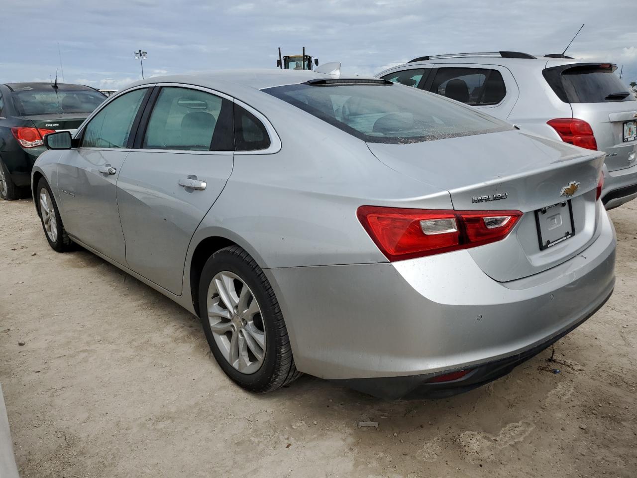 1G1ZD5ST0JF258381 2018 CHEVROLET MALIBU - Image 2