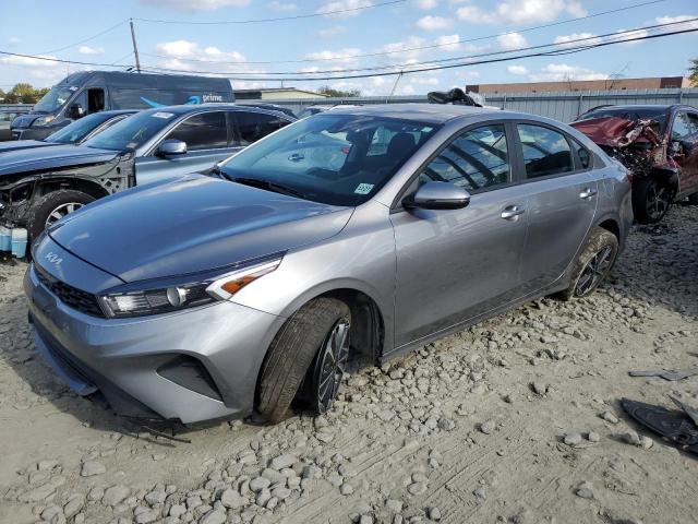 3KPF24AD6PE556800 Kia Forte LX