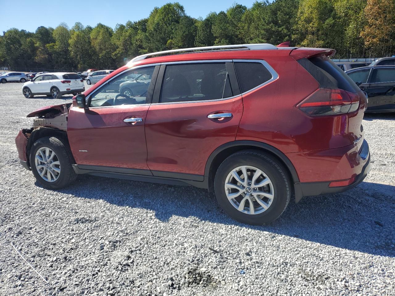 2018 Nissan Rogue - Image 2