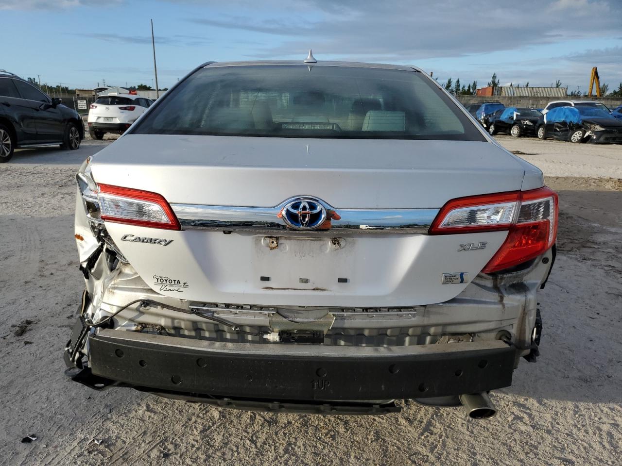 2012 Toyota Camry - Image 6