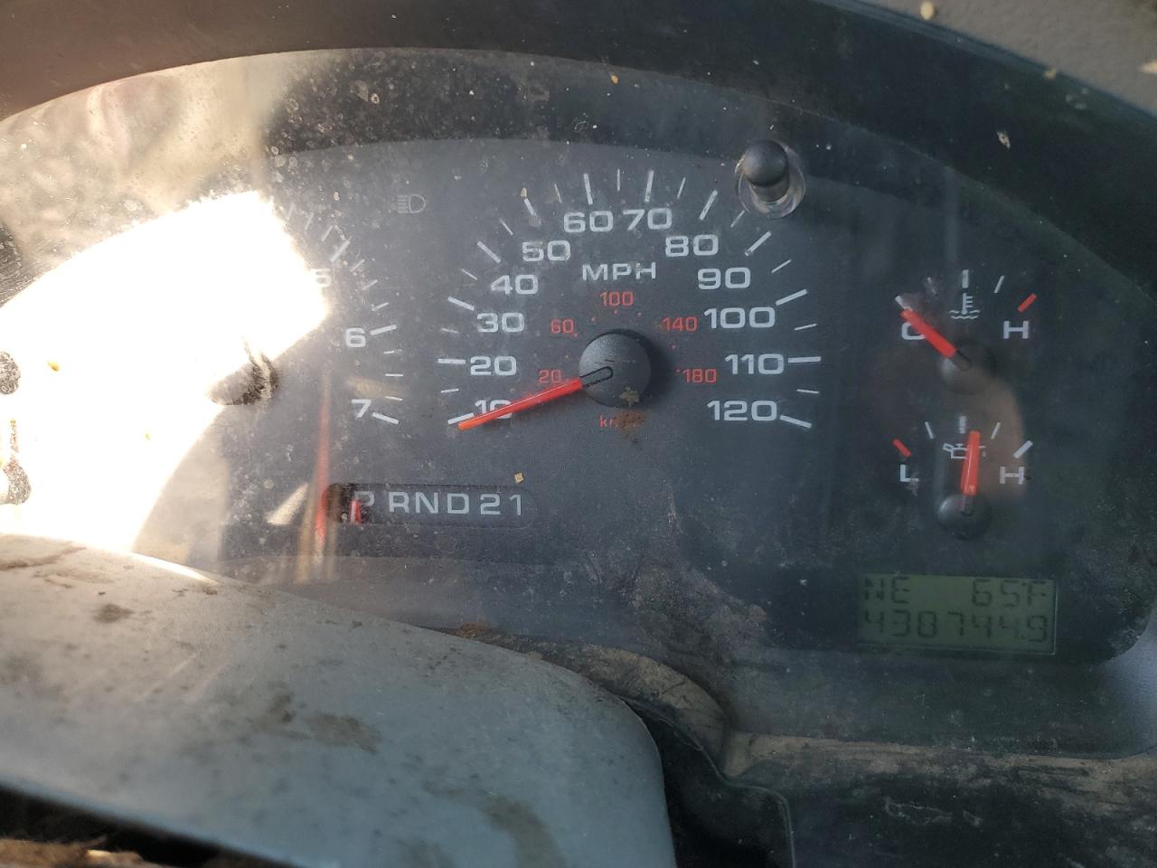 2004 Ford F-150 - Image 9