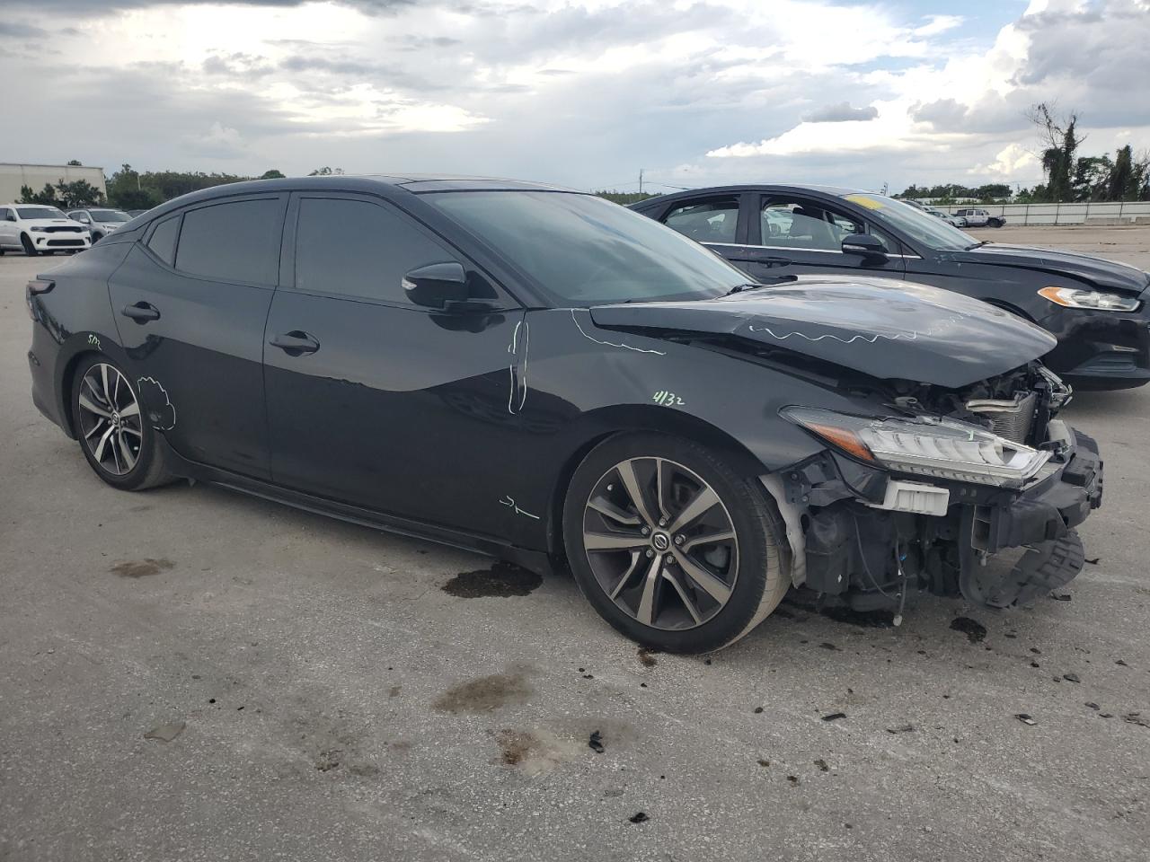 2019 Nissan Maxima - Image 4
