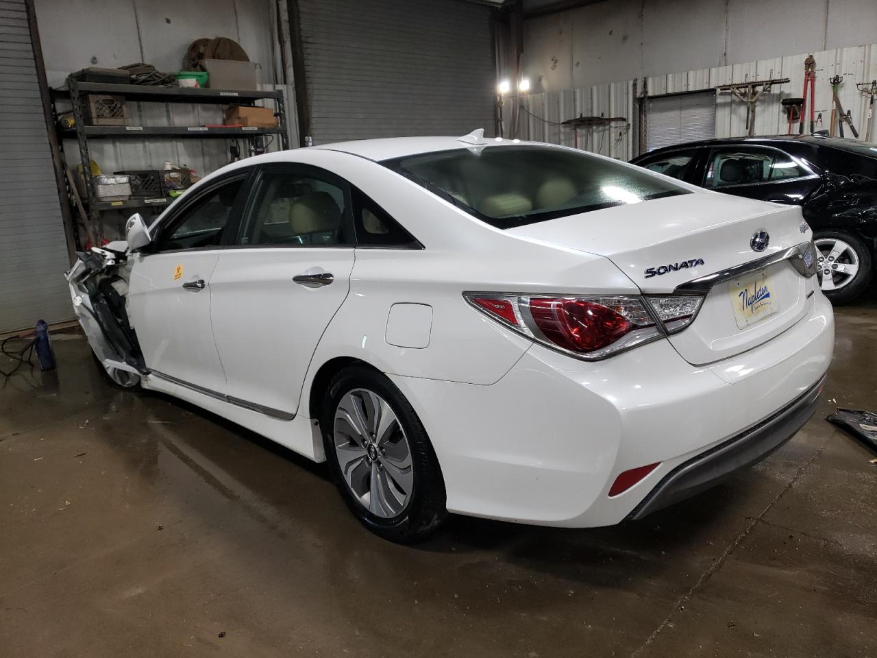2015 Hyundai Sonata - Image 2