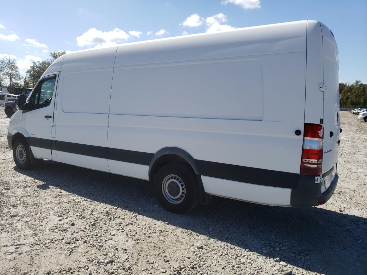 VIN WD3PE8DC6F5980049 2015 MERCEDES-BENZ SPRINTER no.2