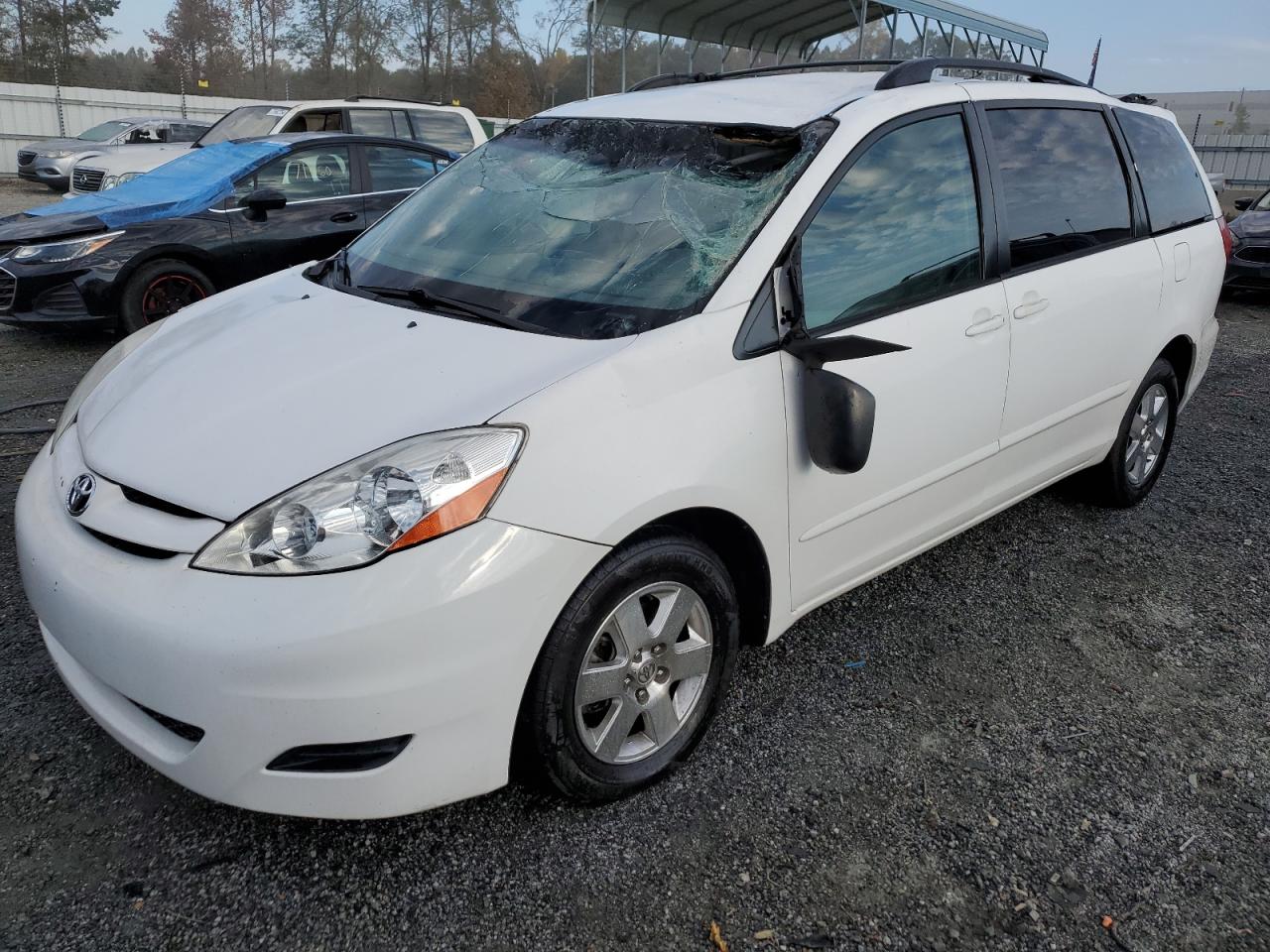 2006 Toyota Sienna - Image 1