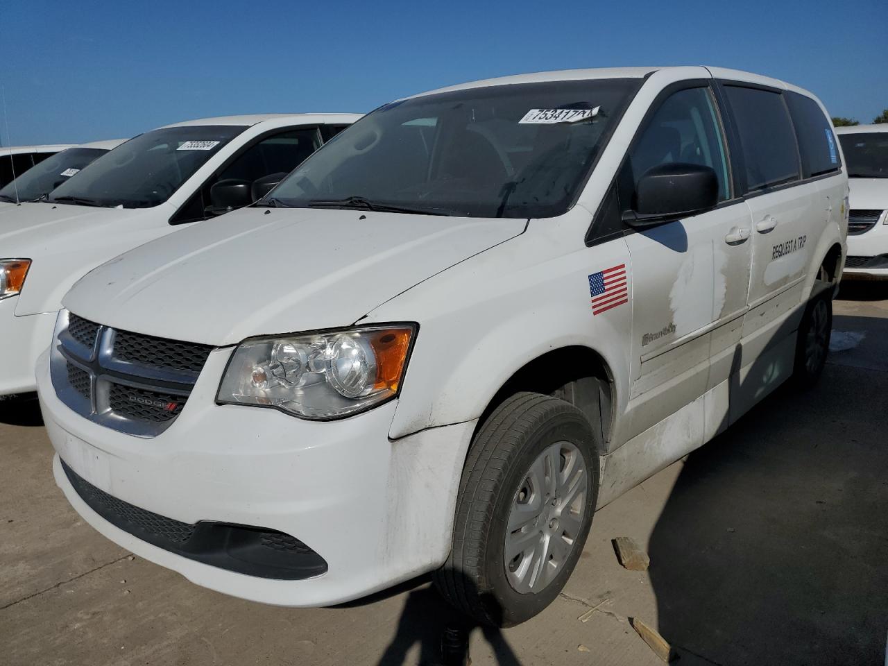2017 Dodge Caravan - Image 1