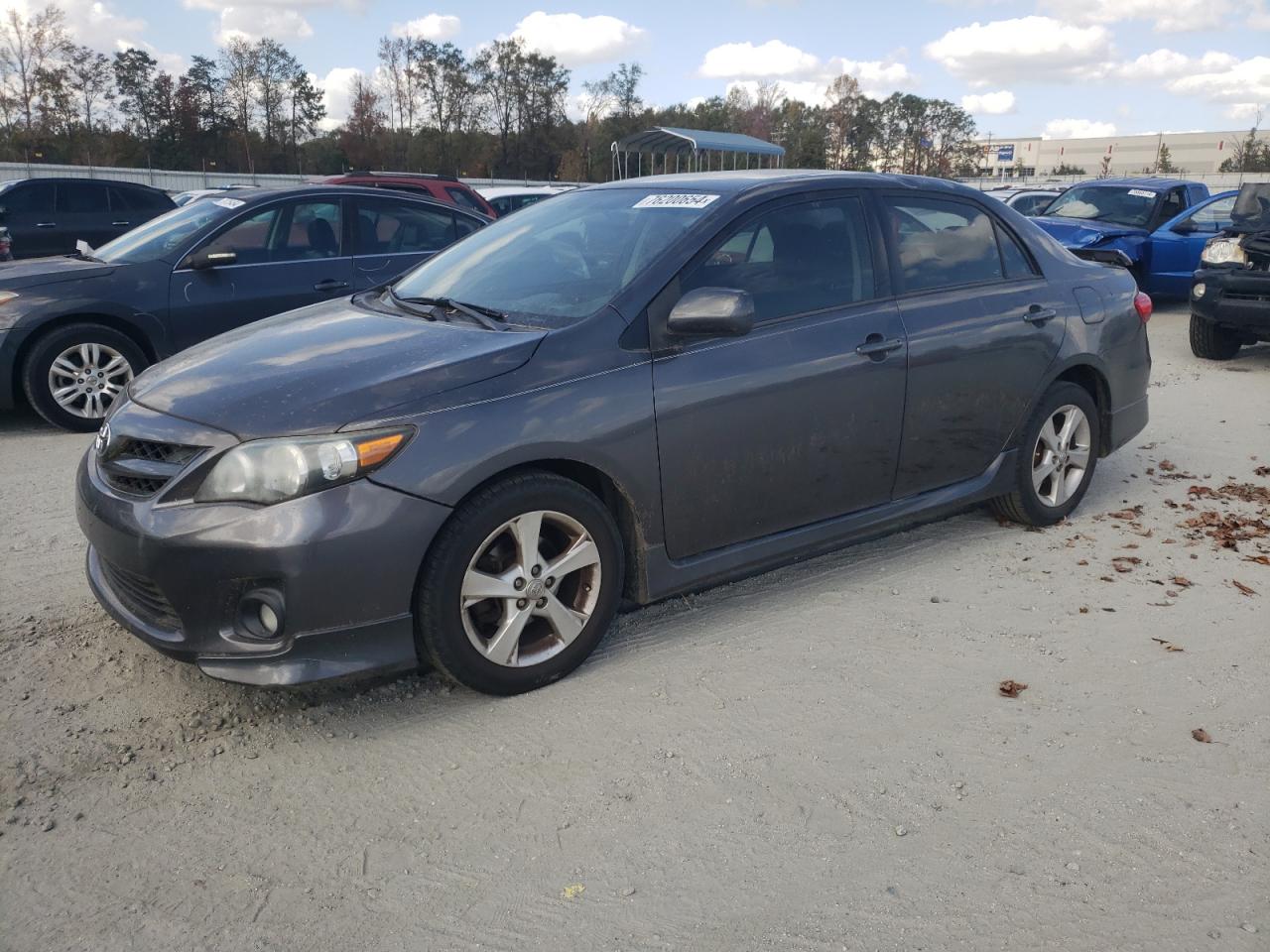 VIN 5YFBU4EEXDP136950 2013 TOYOTA COROLLA no.1