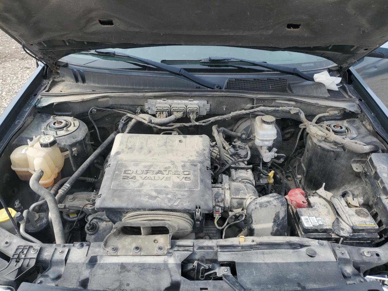 2011 Ford Escape - Image 12