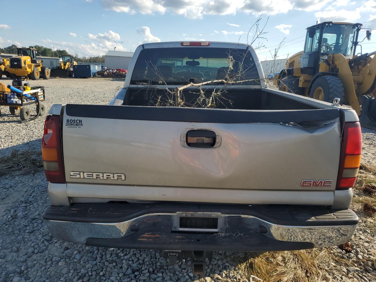 2003 GMC New Sierra C1500 VIN: 2GTEC19T531302554 Lot: 73849244