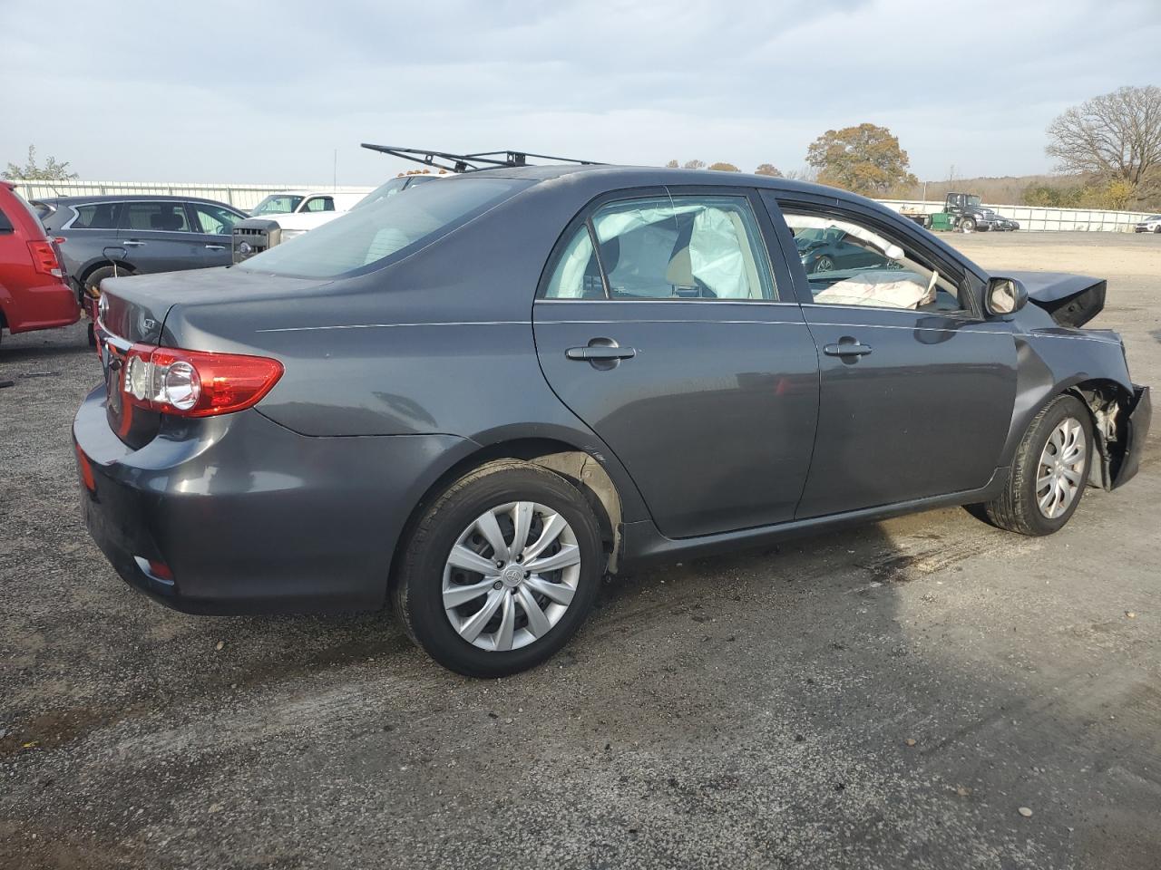 VIN 2T1BU4EE3DC954245 2013 TOYOTA COROLLA no.3