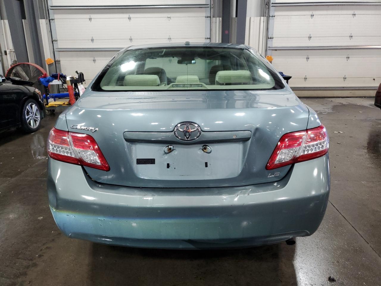 2011 Toyota Camry - Image 6