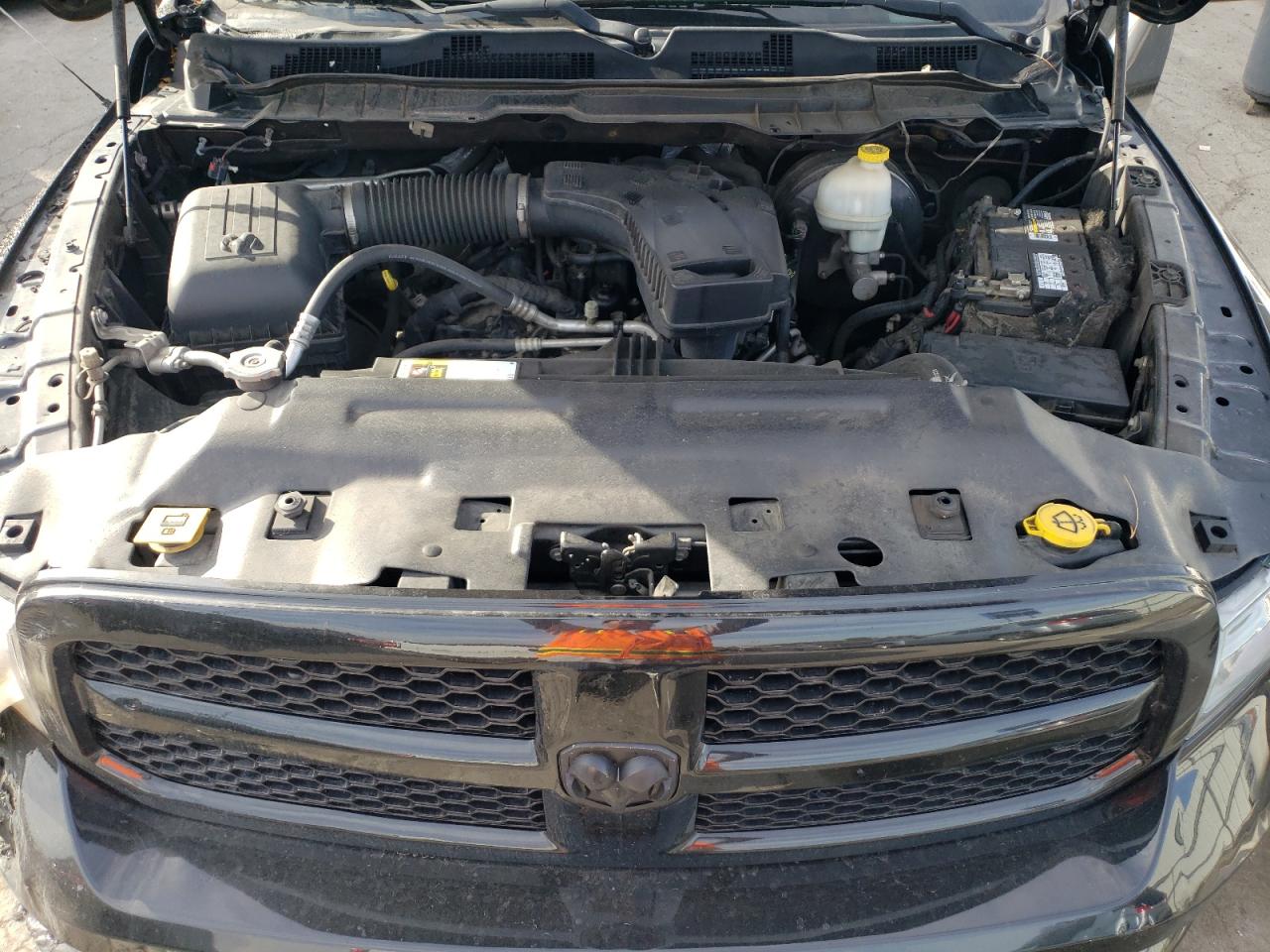 2016 RAM 1500 - Image 11