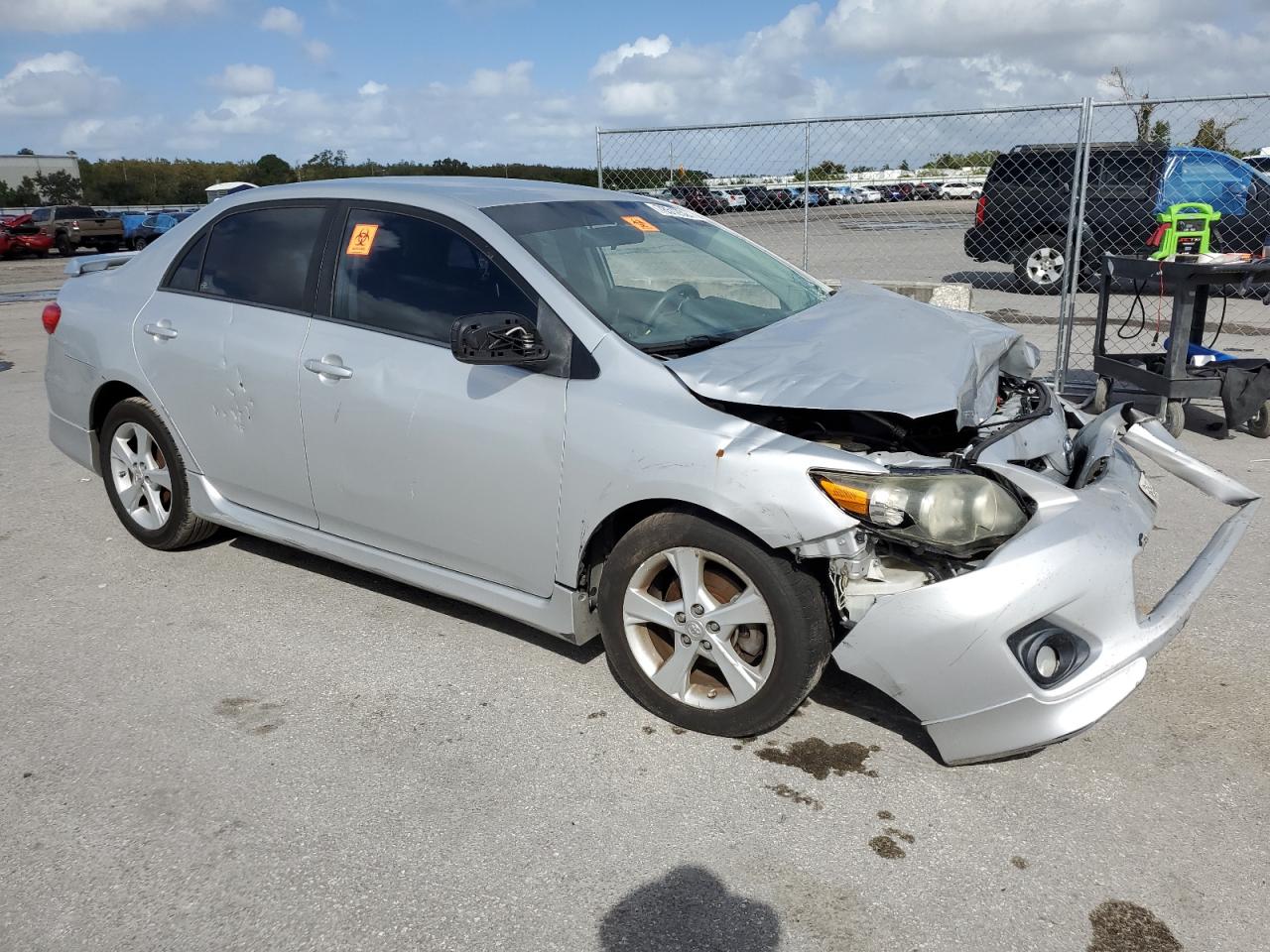 VIN 2T1BU4EE9DC988710 2013 TOYOTA COROLLA no.4