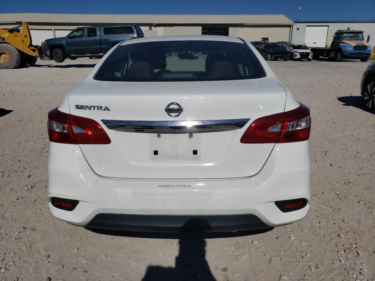 2018 Nissan Sentra S VIN: 3N1AB7AP5JY335168 Lot: 75815884