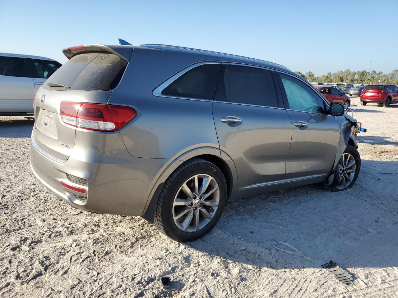 2017 Kia Sorento - Image 3