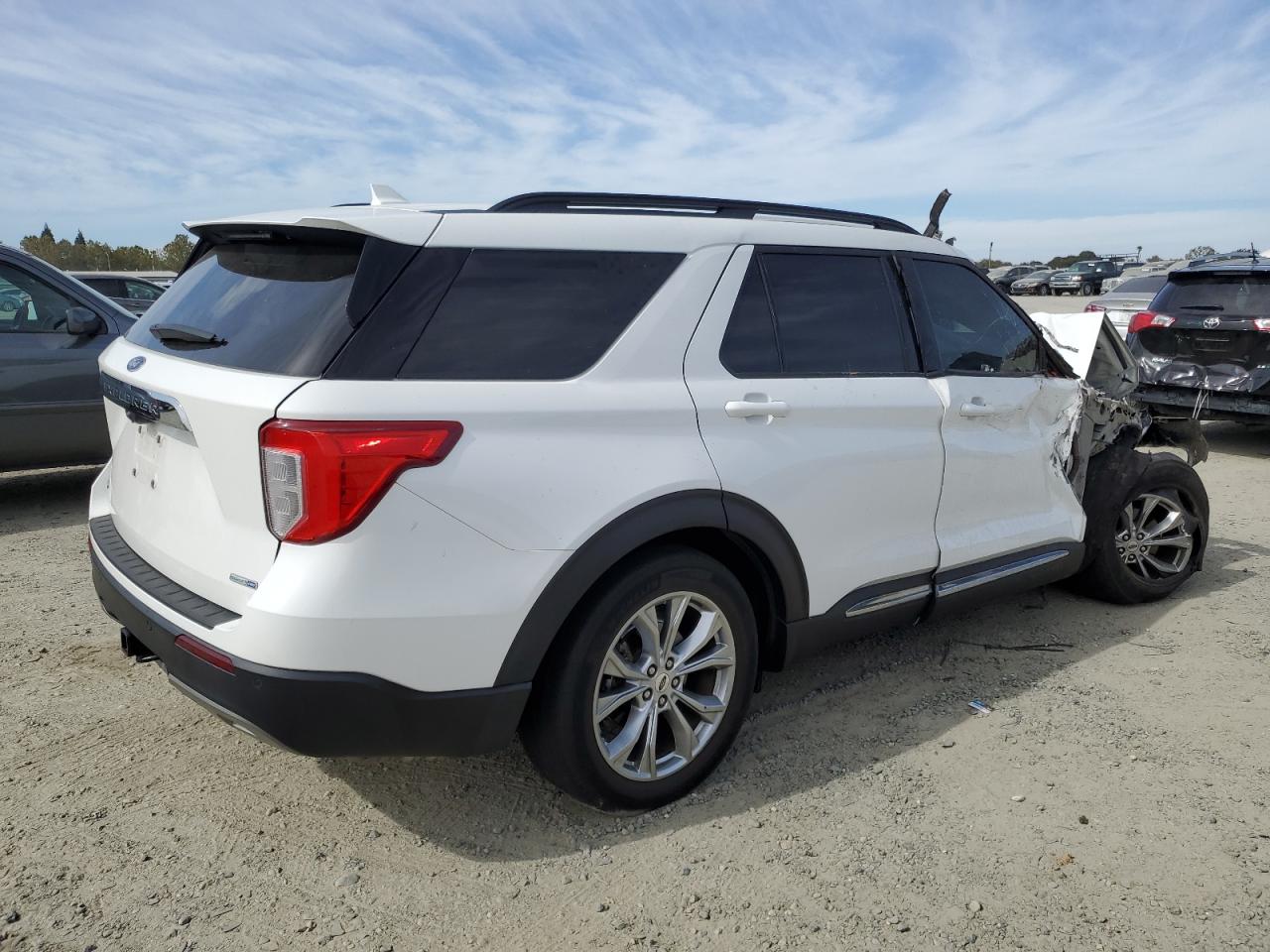 2020 Ford Explorer Xlt VIN: 1FMSK8DH6LGD17953 Lot: 75493994