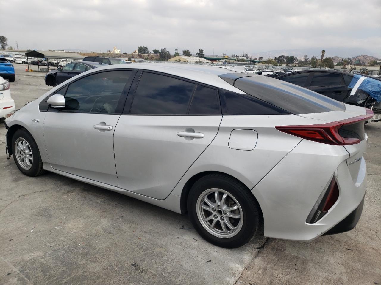 2017 Toyota Prius - Image 2