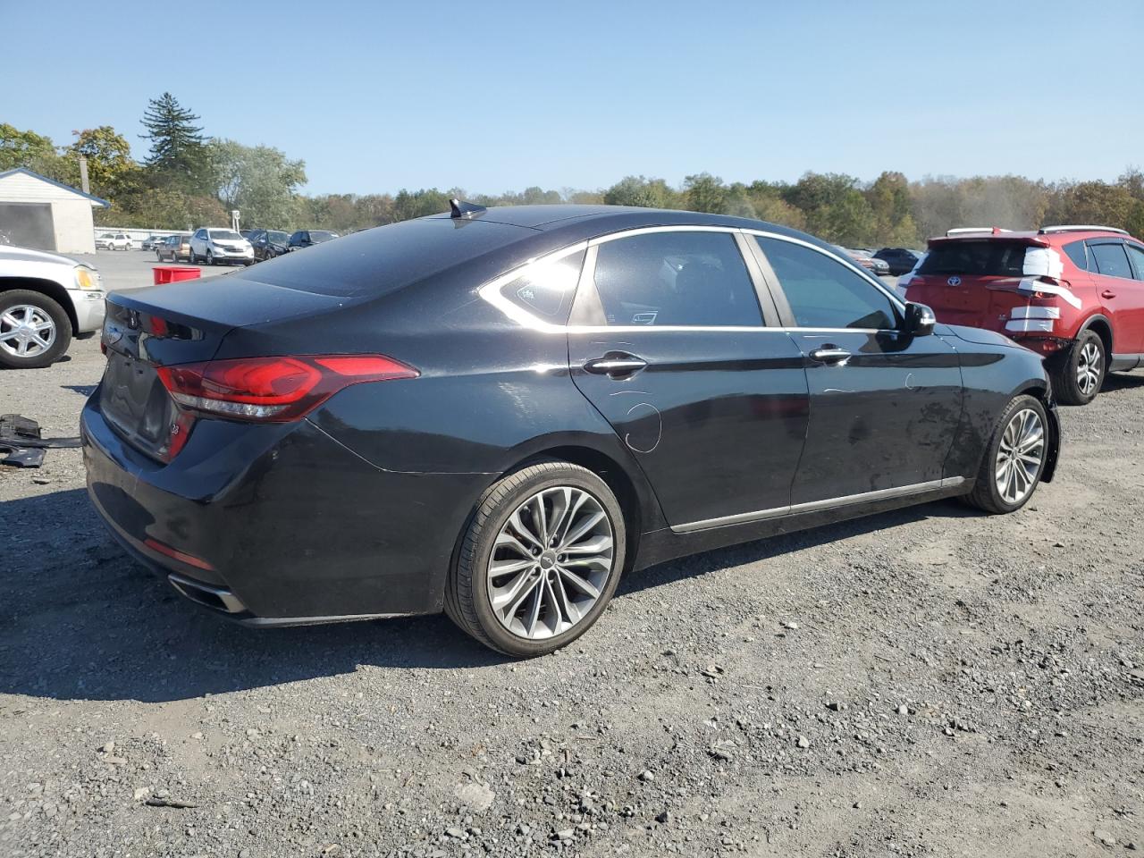 2015 Hyundai Genesis - Image 3