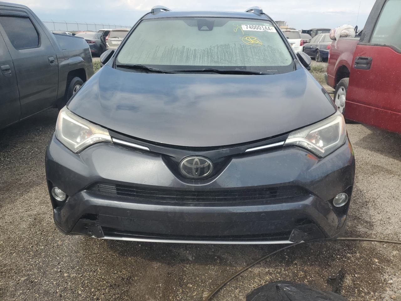 VIN JTMWFREVXGJ091915 2016 TOYOTA RAV4 no.5