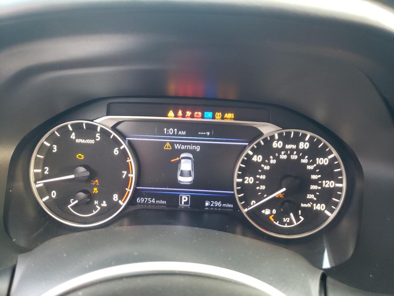 2021 Nissan Altima - Image 9