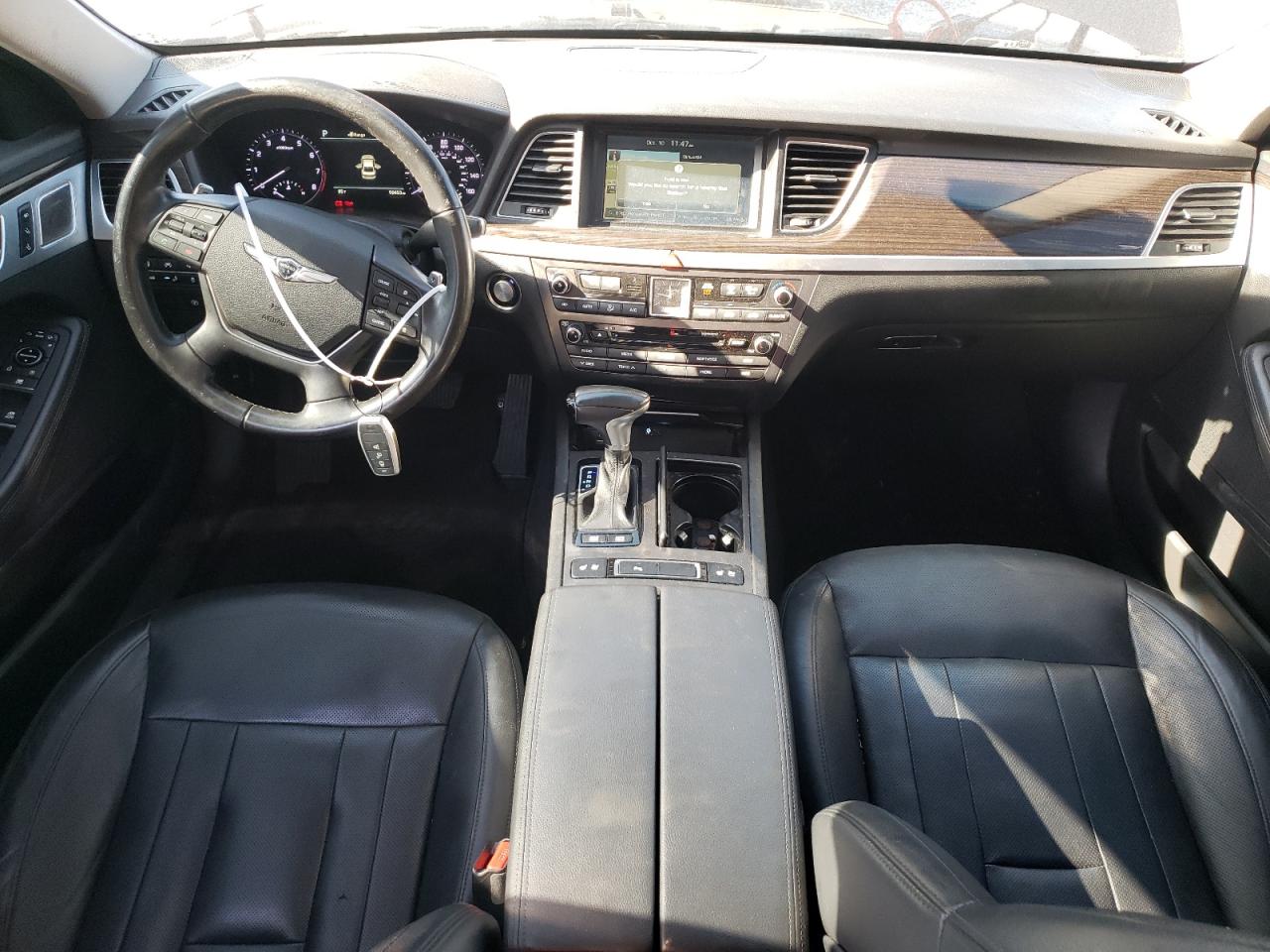 KMHGN4JE0JU225008 2018 Genesis G80 Base