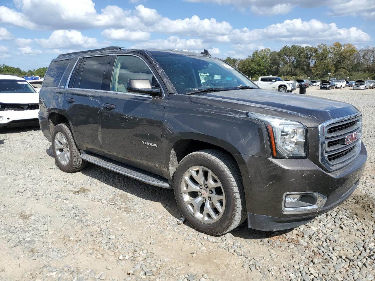 2020 GMC Yukon - Image 4
