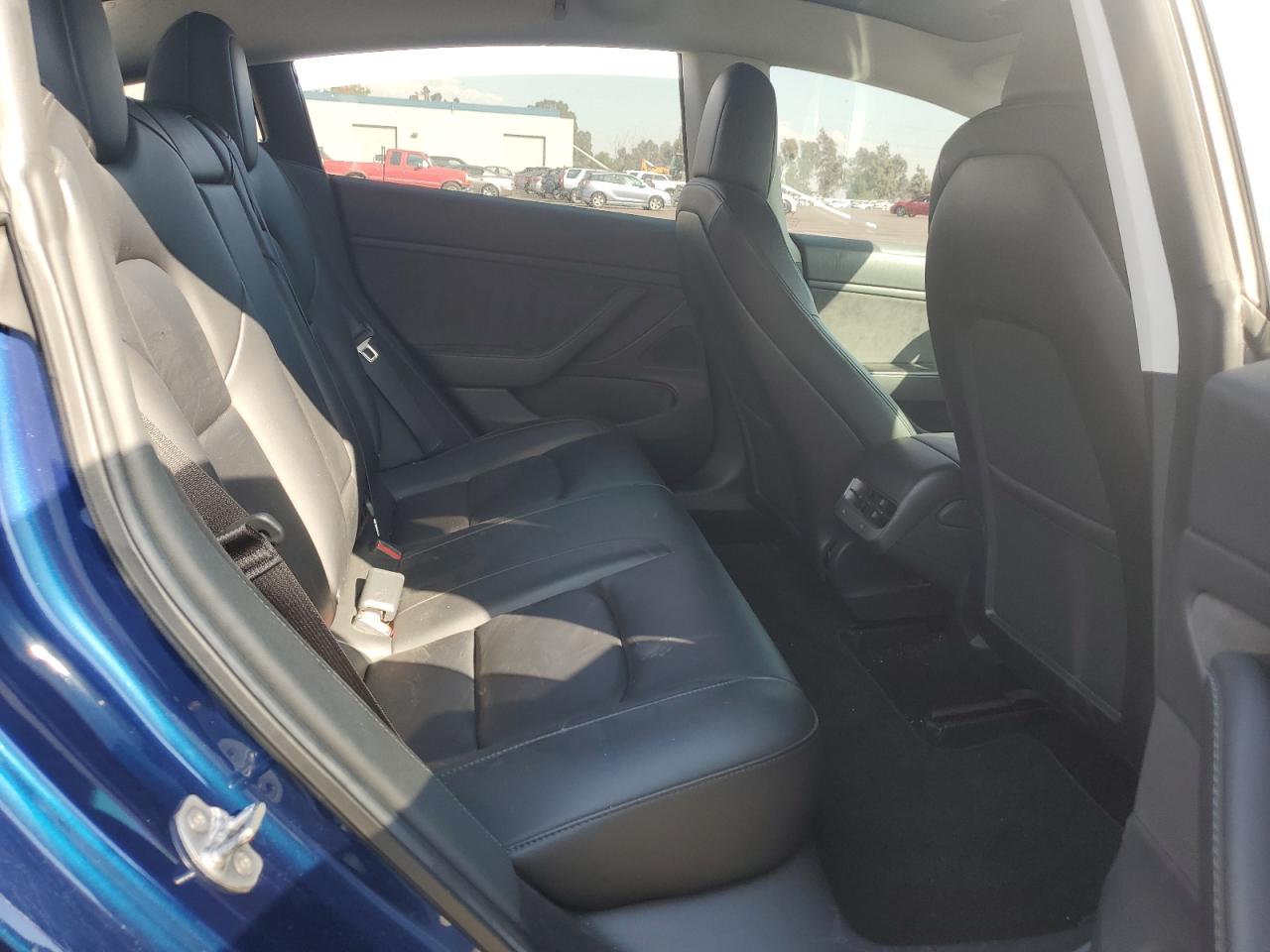 5YJ3E1EB3KF365601 2019 Tesla Model 3