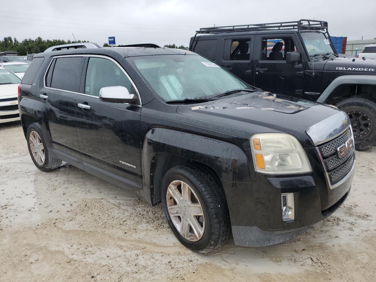 2010 GMC Terrain - Image 4