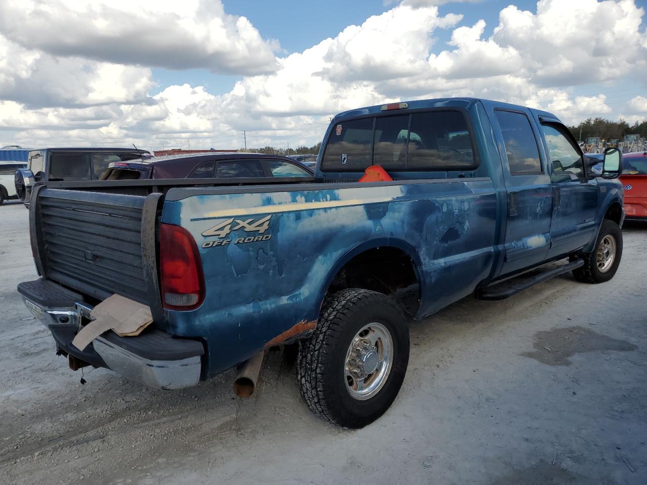 2001 Ford F350 - Image 3